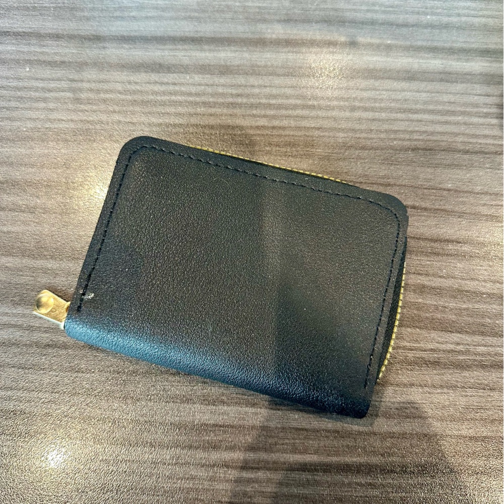 🖤Black Leather Card Holder.